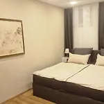 アパート Auxbrg - 4 Zimmer, Xl Wasserbett, 65 Zoll Tv, Xl Terrasse
