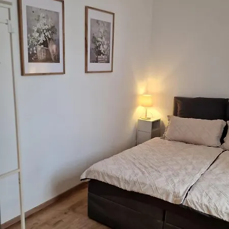 Auxbrg - 4 Zimmer, Xl Wasserbett, 65 Zoll Tv, Xl Terrasse Appartement