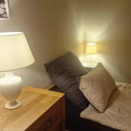 Auxbrg - 4 Zimmer, Xl Wasserbett, 65 Zoll Tv, Xl Terrasse