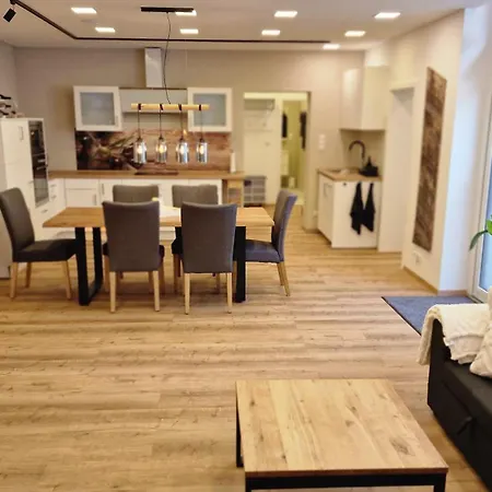 Auxbrg Premium Mit 3 Schlafzimmern & Xl-terrasse 公寓 奥格斯堡