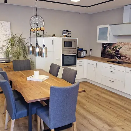 Auxbrg Premium Mit 3 Schlafzimmern & Xl-terrasse