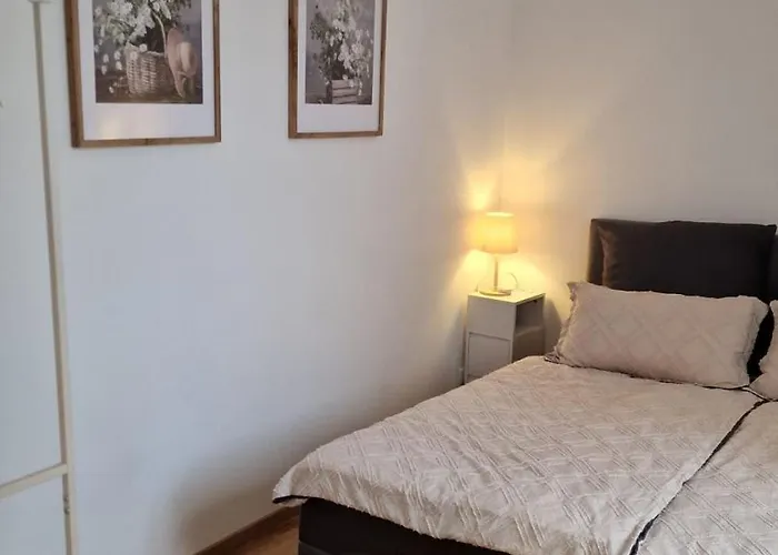 Auxbrg - 4 Zimmer, Xl Wasserbett, 65 Zoll Tv, Xl Terrasse Apartamento