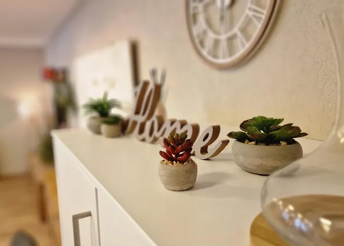 公寓 Auxbrg - 4 Zimmer, Xl Wasserbett, 65 Zoll Tv, Xl Terrasse 奥格斯堡