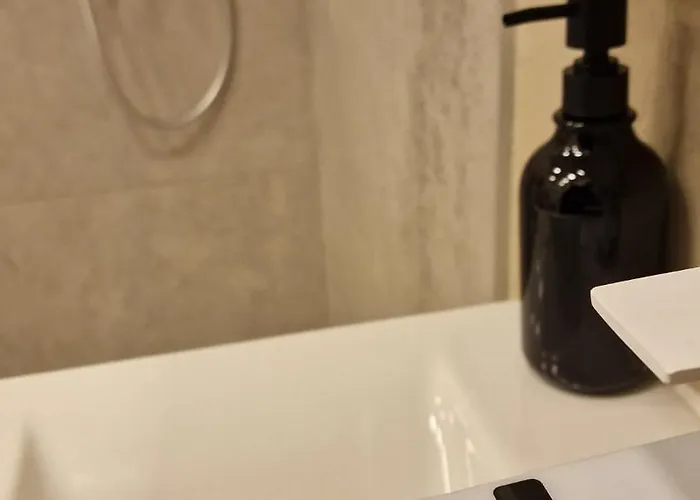 Auxbrg - 4 Zimmer, Xl Wasserbett, 65 Zoll Tv, Xl Terrasse Apartamento *