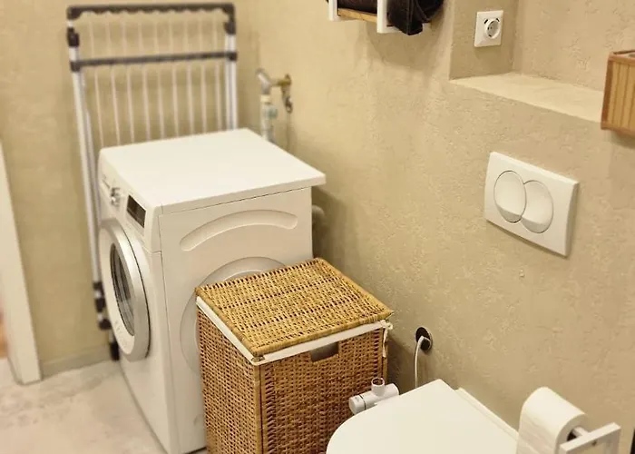 Auxbrg - 4 Zimmer, Xl Wasserbett, 65 Zoll Tv, Xl Terrasse