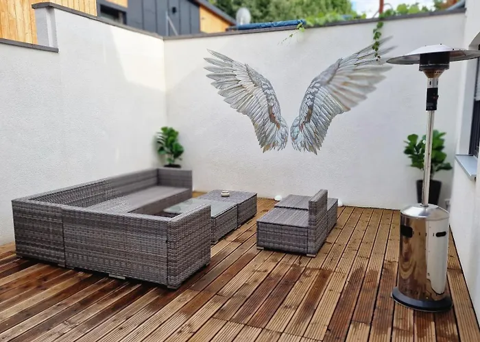 Auxbrg - 4 Zimmer, Xl Wasserbett, 65 Zoll Tv, Xl Terrasse *